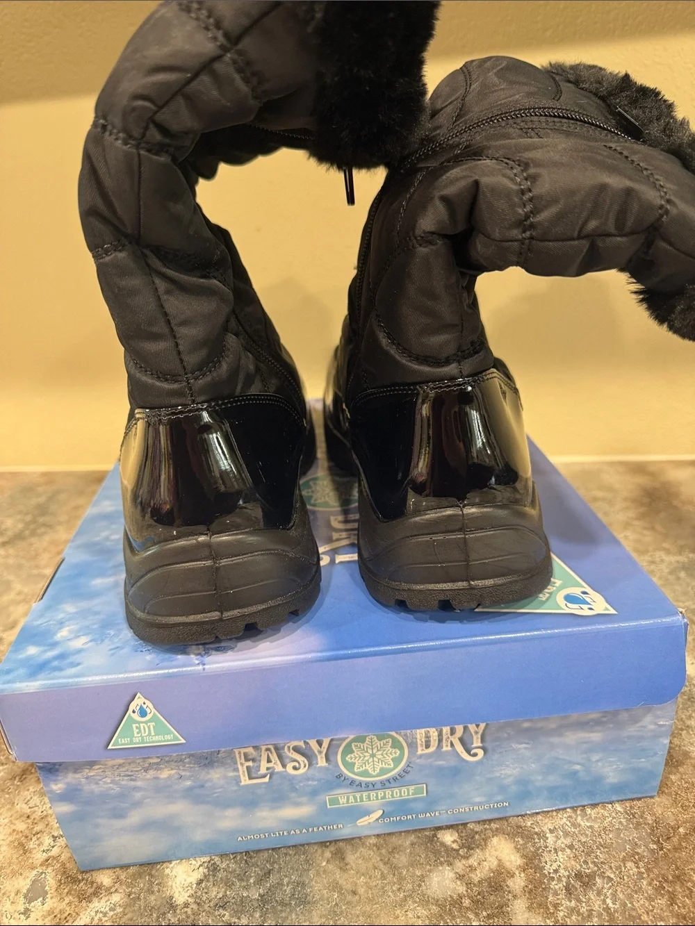 easy street Black Quilted Faux-Fur Cuff Winter Boots